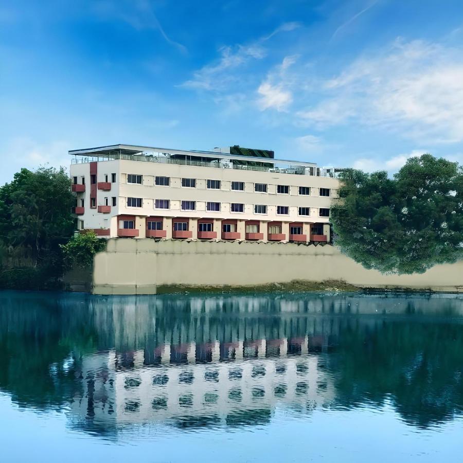 Rajdarshan - A Lake View Hotel In Удайпур Экстерьер фото